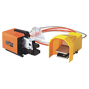 Pneumatic line clamp